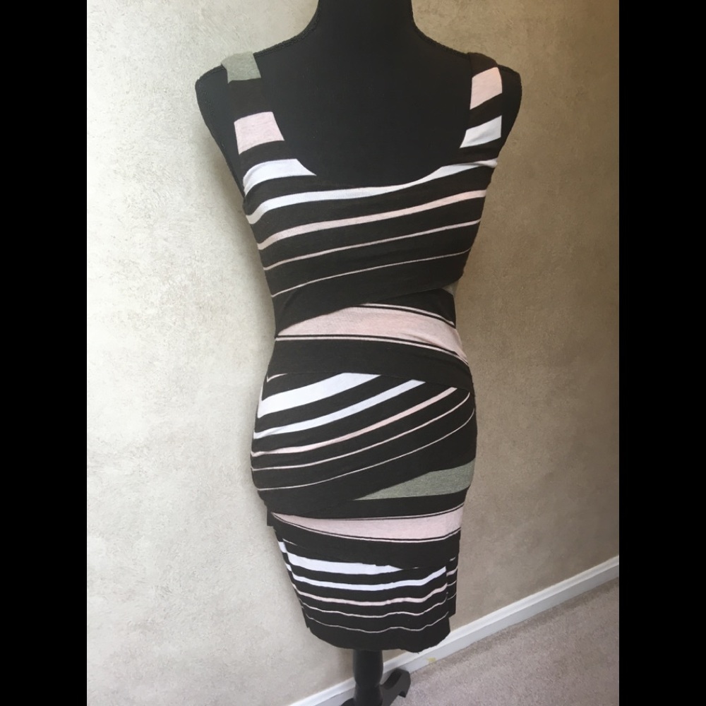 Sleeveless summer lightweight knit dress